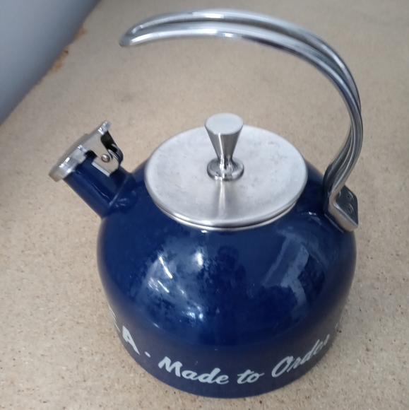 🏫☕KATE SPADE N.Y. BLUE TEA KETTLE🍵COLLECTIBLE VINTAGE CLOSEOUT. - Picture 4 of 16